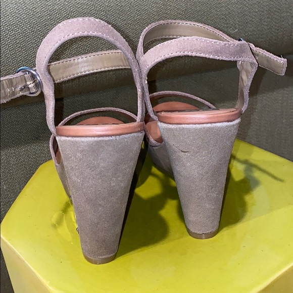 Women’s Dolce Vita Shoes - Picture 3 of 10